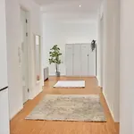 Niro I Design Apartment, Modern, Ebenerdig, 3 Schlafzimmer Apartman Weinheim