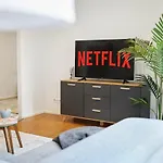 Niro I Design Apartment, Modern, Ebenerdig, 3 Schlafzimmer Apartman Weinheim