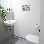 Niro I Design Apartment, Modern, Ebenerdig, 3 Schlafzimmer Apartman Weinheim
