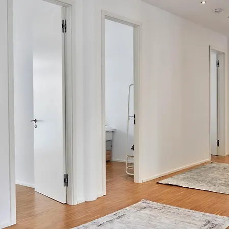 Niro I Design Apartment, Modern, Ebenerdig, 3 Schlafzimmer *