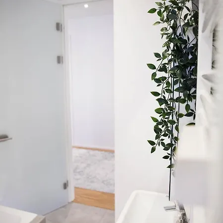 Niro I Design Apartment, Modern, Ebenerdig, 3 Schlafzimmer * 바인하임
