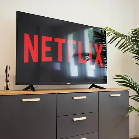 Niro I Design Apartment, Modern, Ebenerdig Apartament