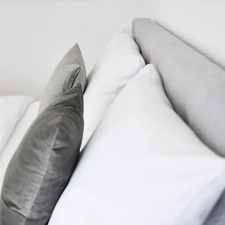 Niro I Design Apartment, Modern, Ebenerdig Apartament Weinheim