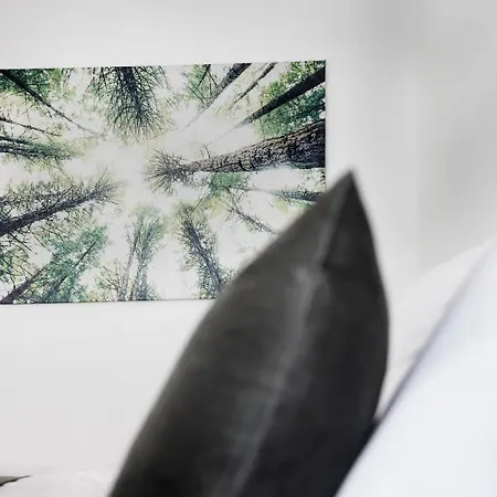 Niro I Design Apartment, Modern, Ebenerdig Apartament